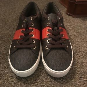 Micheal Kors Sneakers